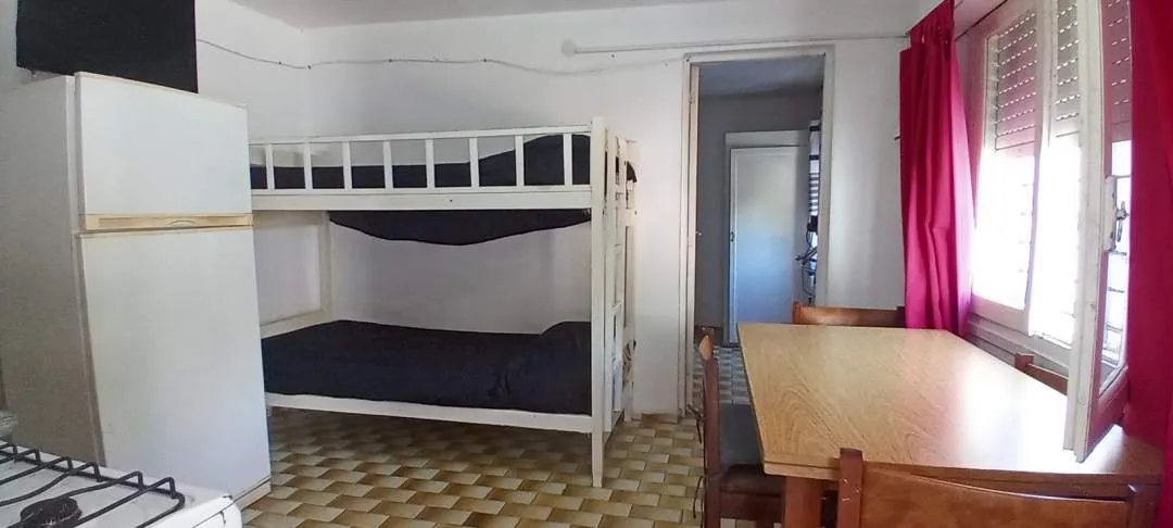 2 CASAS EN BLOCK A 150M DEL MAR