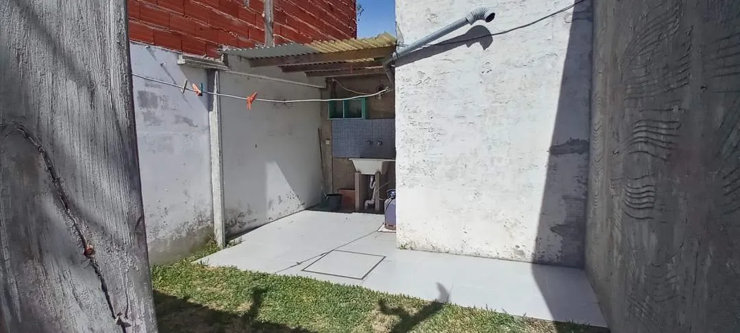 2 CASAS EN BLOCK A 150M DEL MAR