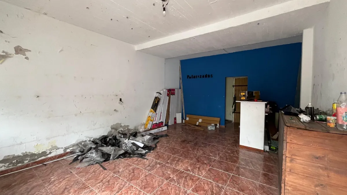 RESERVADO!!!      Se Venden 2 Locales Y 1 Casa