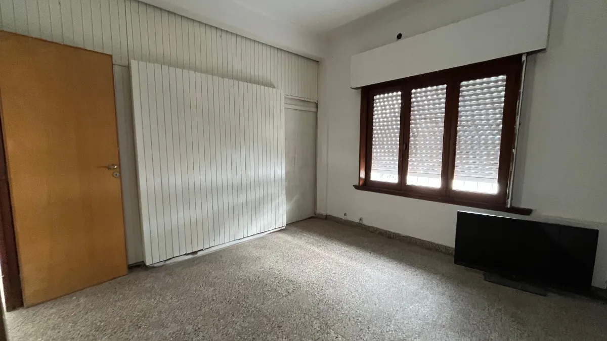 RESERVADO!!!      Se Venden 2 Locales Y 1 Casa