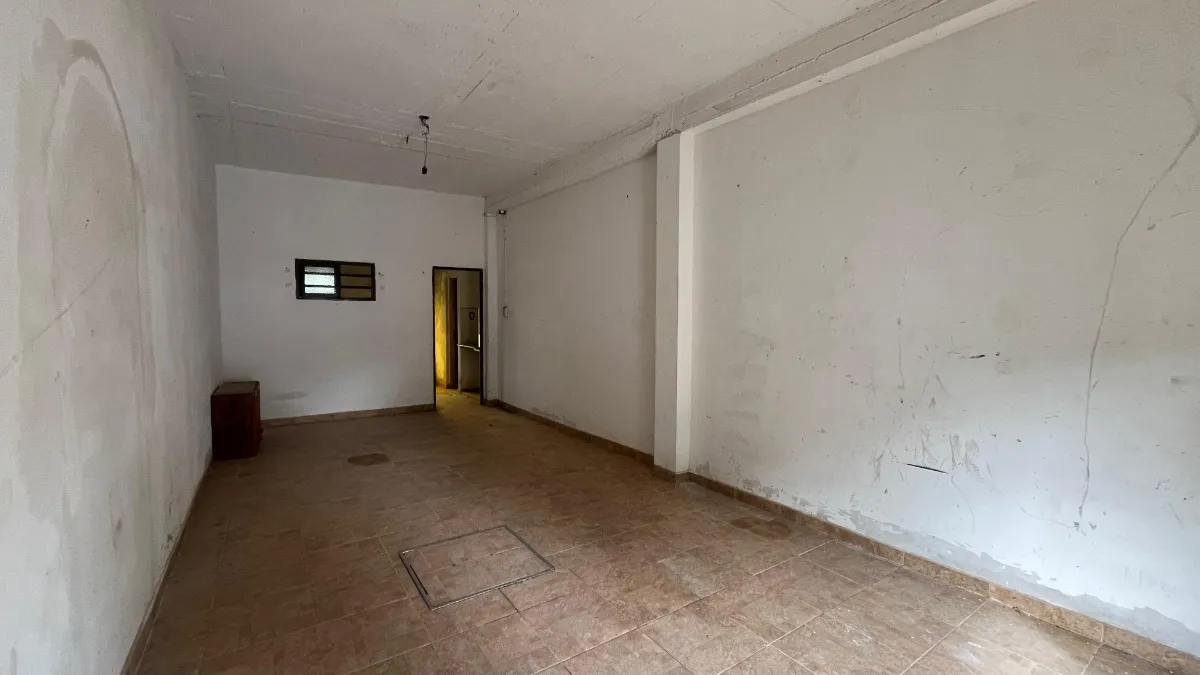 RESERVADO!!!      Se Venden 2 Locales Y 1 Casa