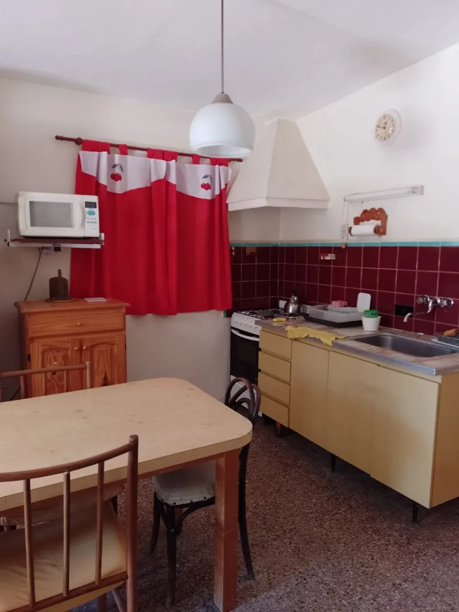 Casa Sola En Lote En Las Toninas A 3 Cuadras Del Mar