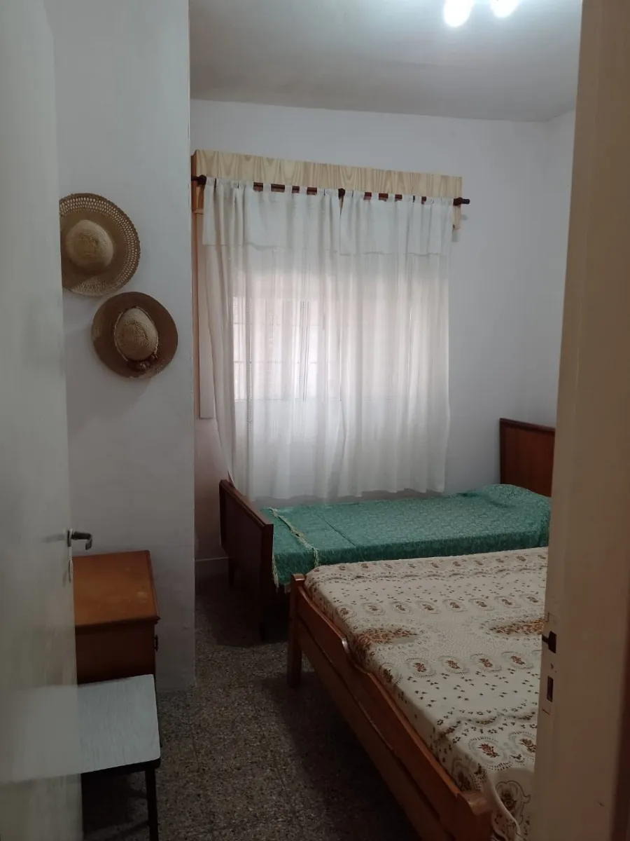 Casa Sola En Lote En Las Toninas A 3 Cuadras Del Mar