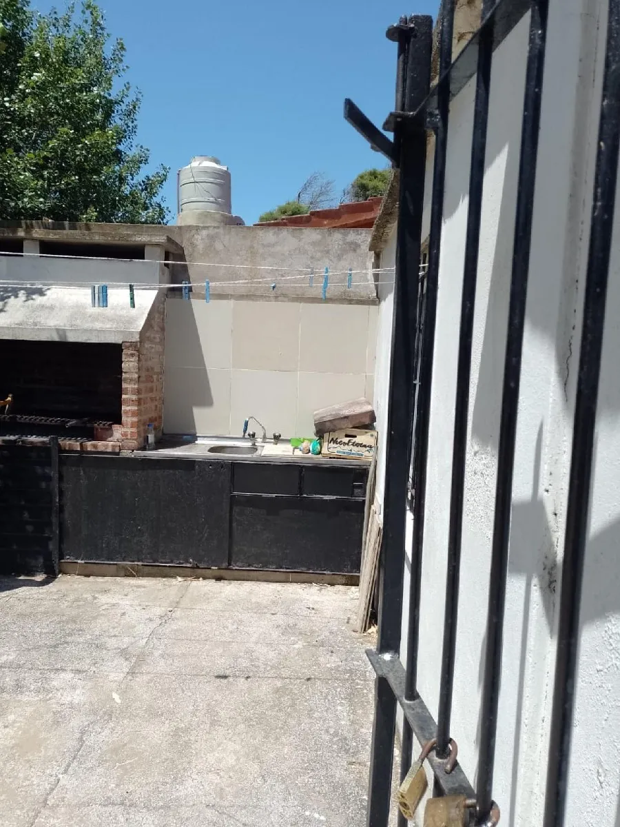 Se Vende Casa Con 4 Dormitorios A 200m Del Mar