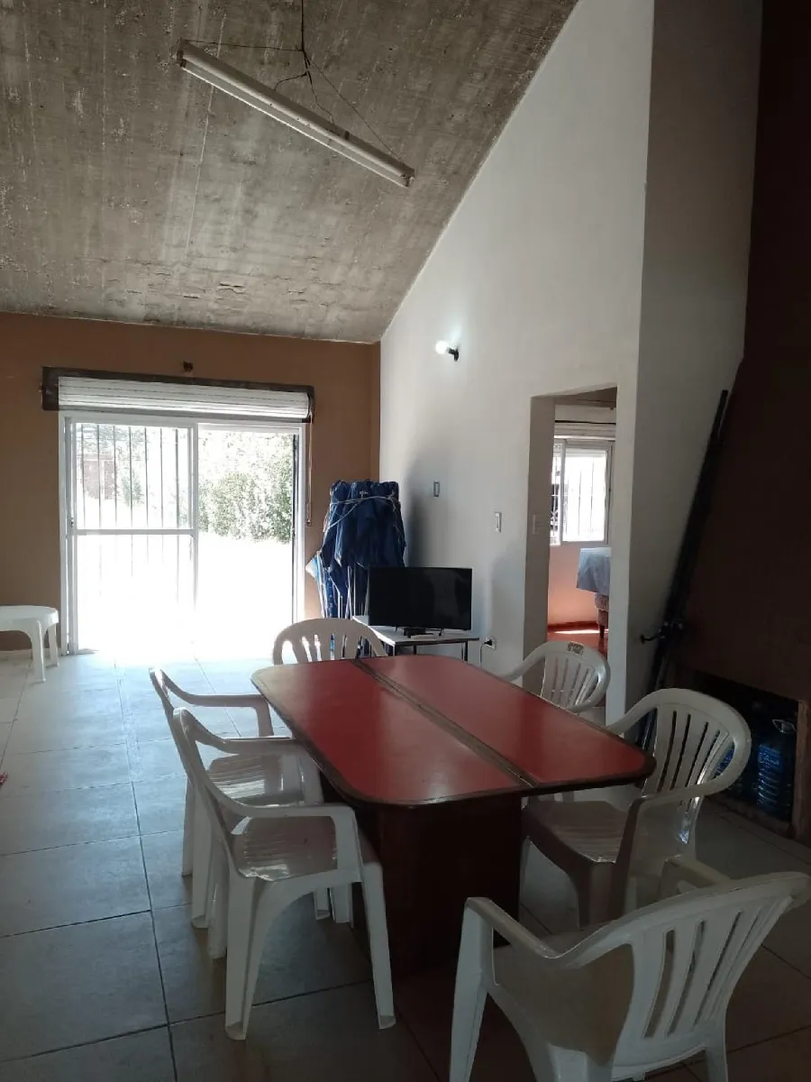 Se Vende Casa Con 4 Dormitorios A 200m Del Mar
