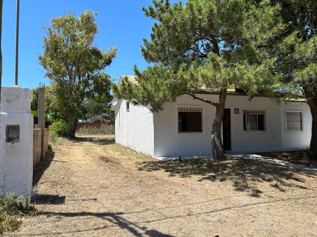 Se Vende Casa Con 4 Dormitorios A 200m Del Mar