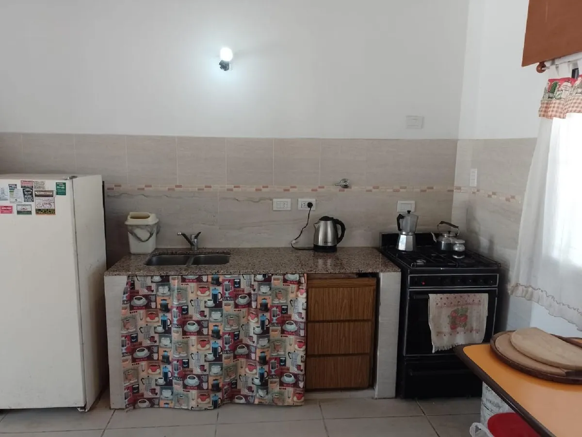 Se Vende Casa Con 4 Dormitorios A 200m Del Mar