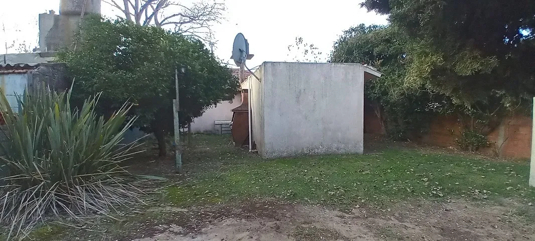 Santa Teresita. Casa + Depto En Lote De 600m2