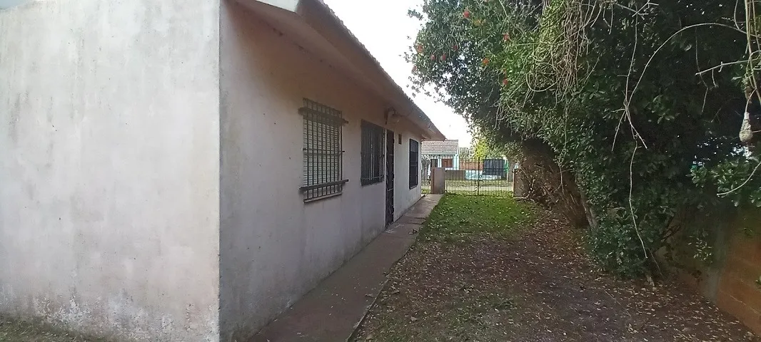 Santa Teresita. Casa + Depto En Lote De 600m2