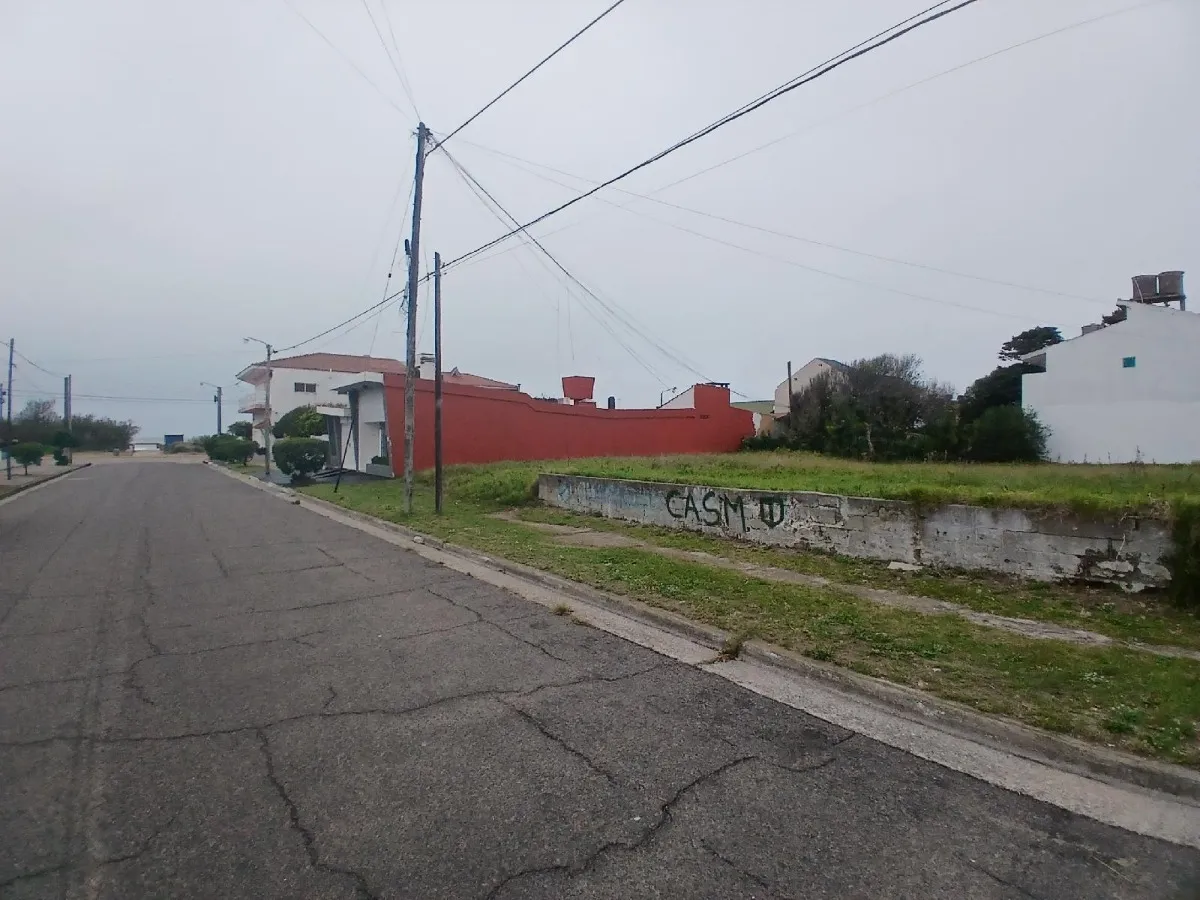 Unico Lote Libre En La Cuadra A 50m Del Mar En Santa Teresita