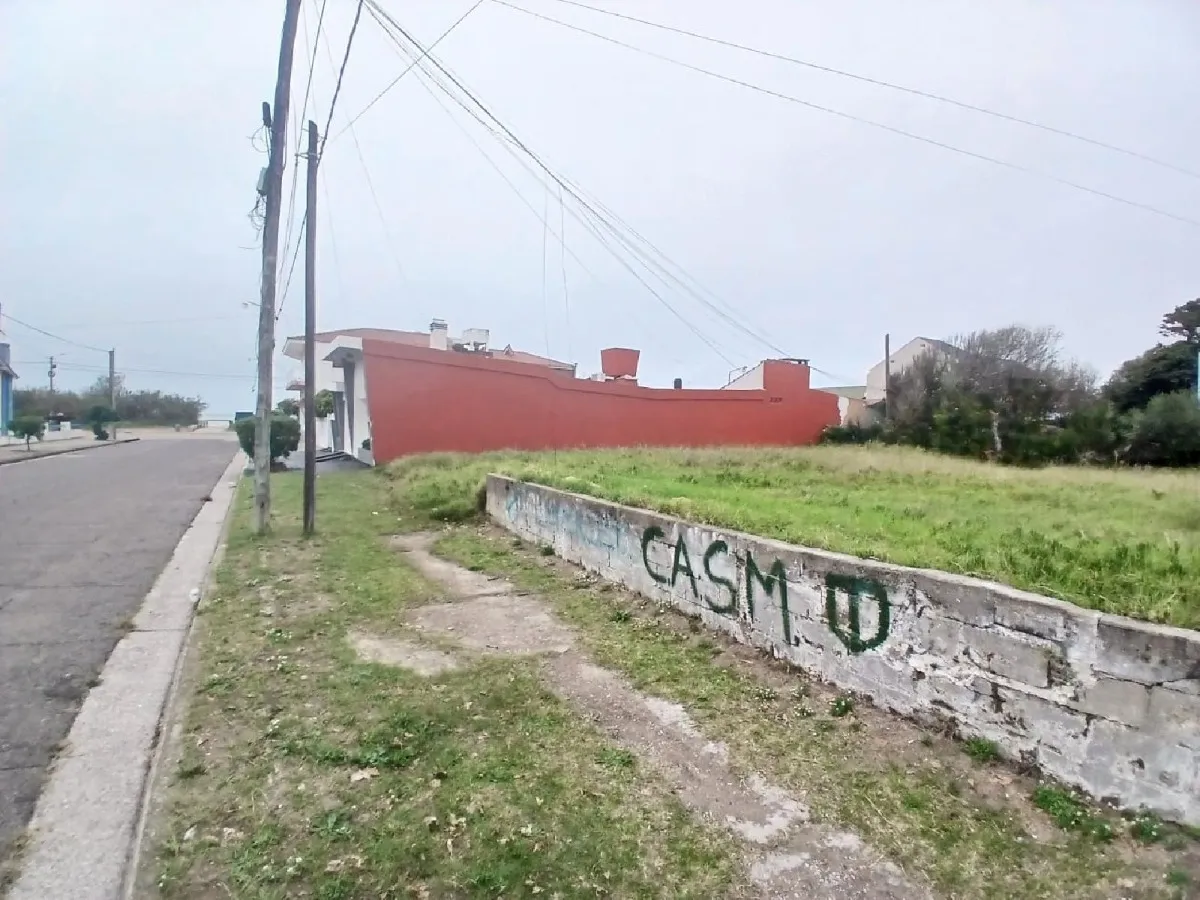 Unico Lote Libre En La Cuadra A 50m Del Mar En Santa Teresita