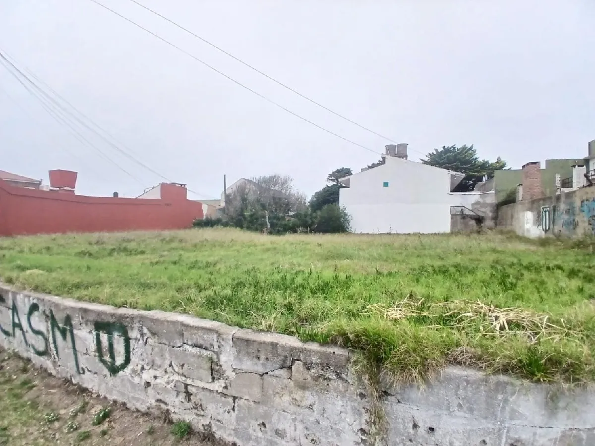 Unico Lote Libre En La Cuadra A 50m Del Mar En Santa Teresita