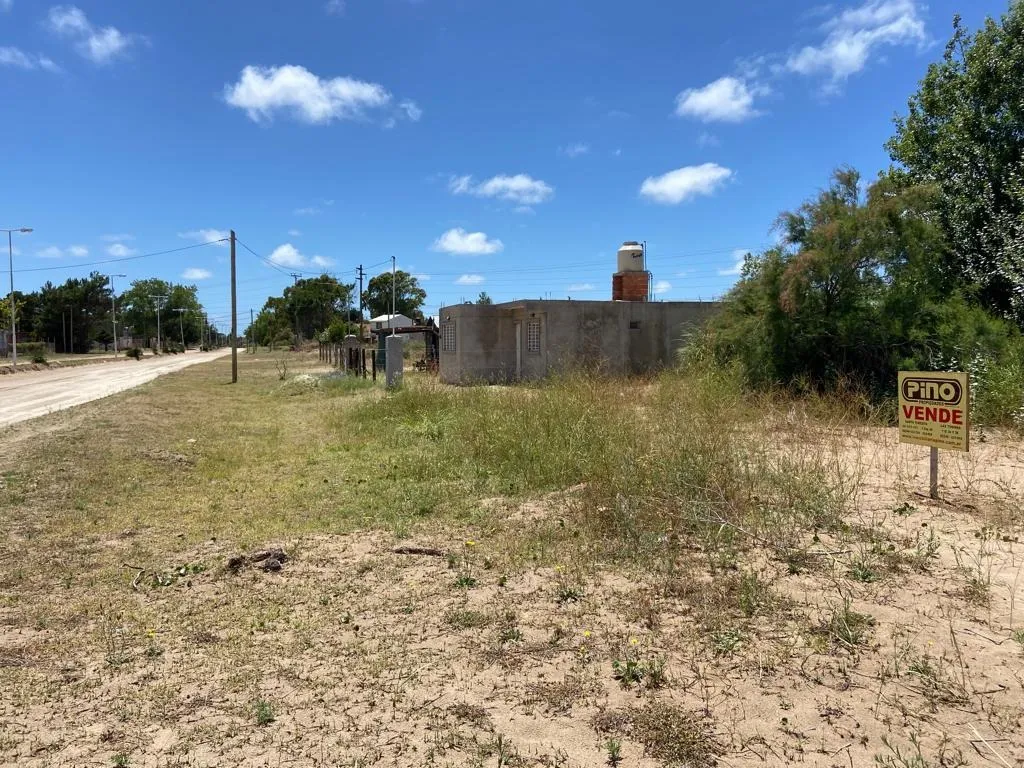 Lote En Zona Residencial De Las Toninas A Metros De La Terminal De Omnibus