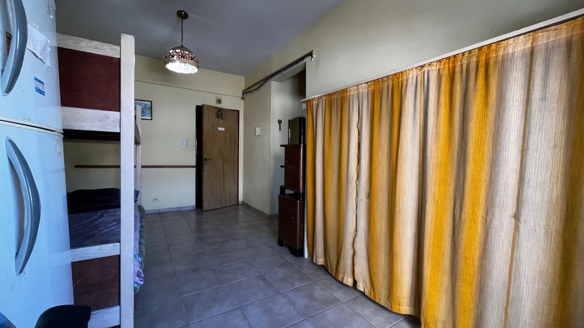 Se Vende Monoambiente En Peatonal. Santa Teresita