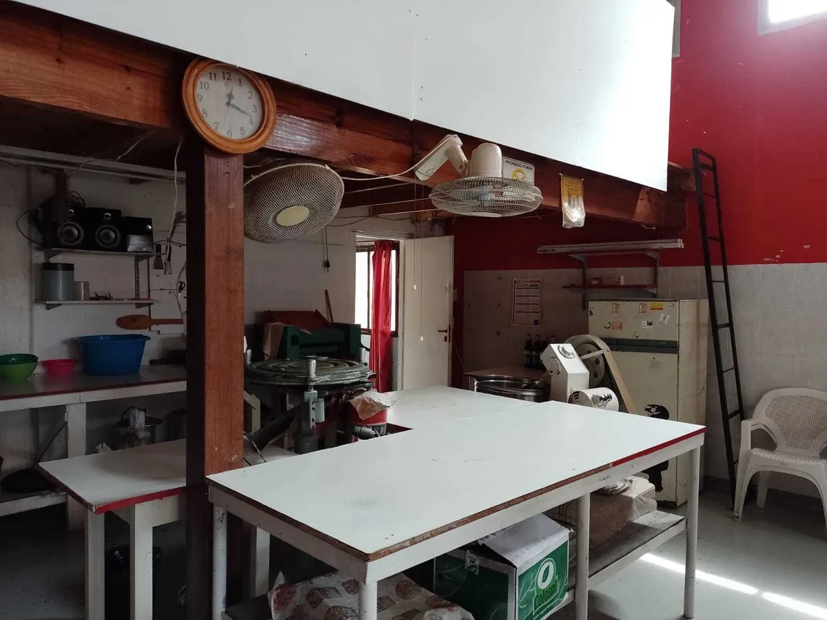 Venta En Block Sobre Avenida Comercial En Las Toninas