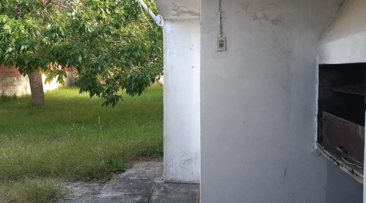 En El Barrio Mas Lindo De Santa Teresita! Casa/chalet Sola En Lote | Santa Teresita
