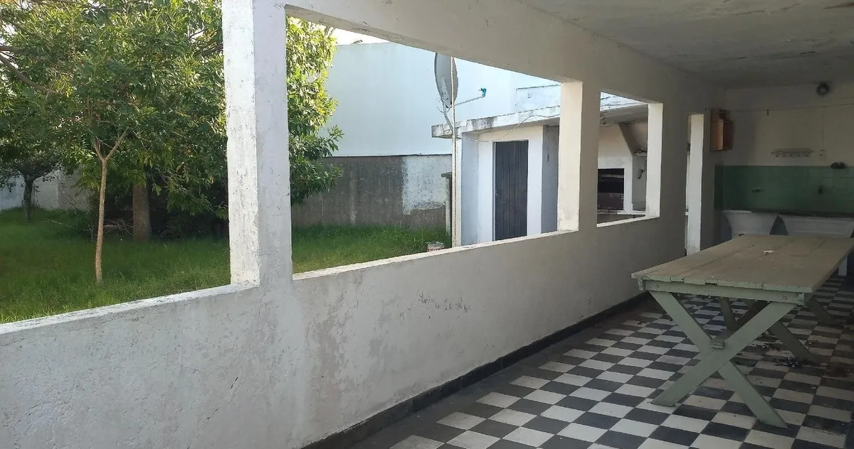 En El Barrio Mas Lindo De Santa Teresita! Casa/chalet Sola En Lote | Santa Teresita