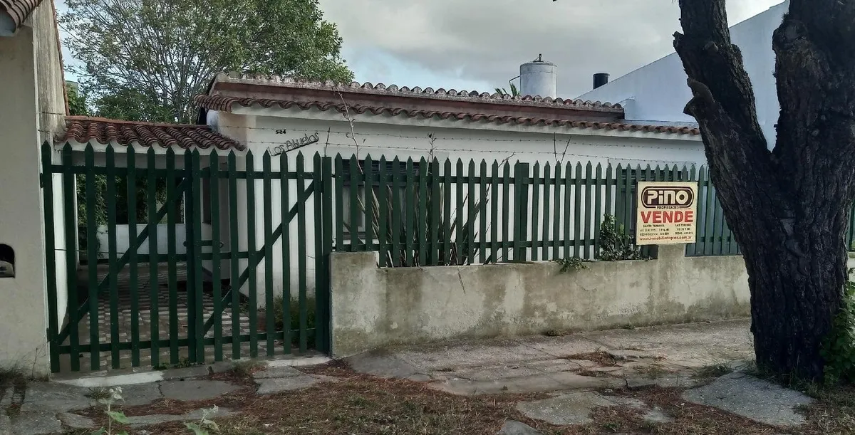 En El Barrio Mas Lindo De Santa Teresita! Casa/chalet Sola En Lote | Santa Teresita