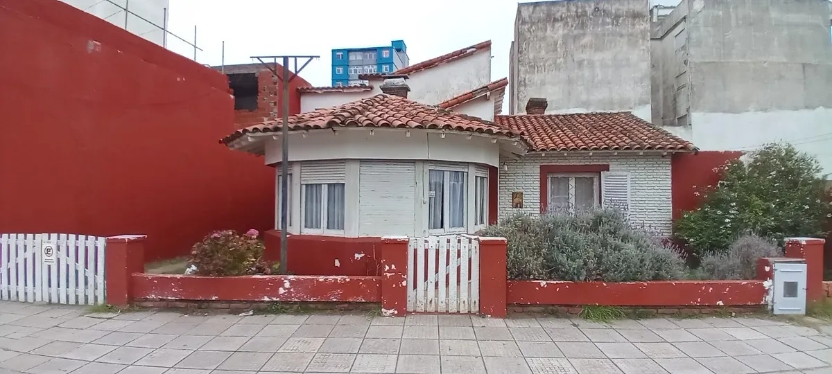 Se Vende Importante Propiedad Sobre Costanera En Santa Teresita - RESERVADA!!!
