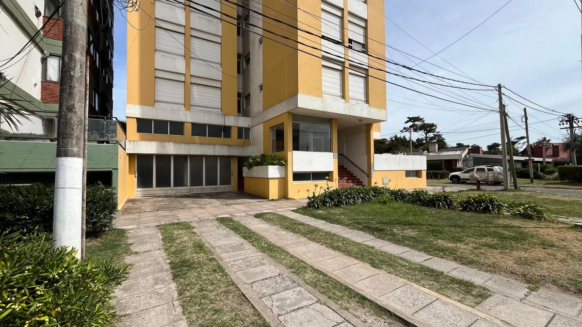 2 Ambientes En Excelente Zona De Santa Teresita
