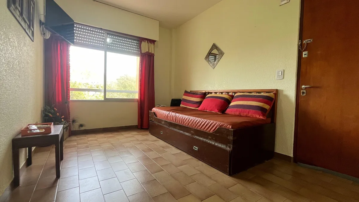 2 Ambientes En Excelente Zona De Santa Teresita