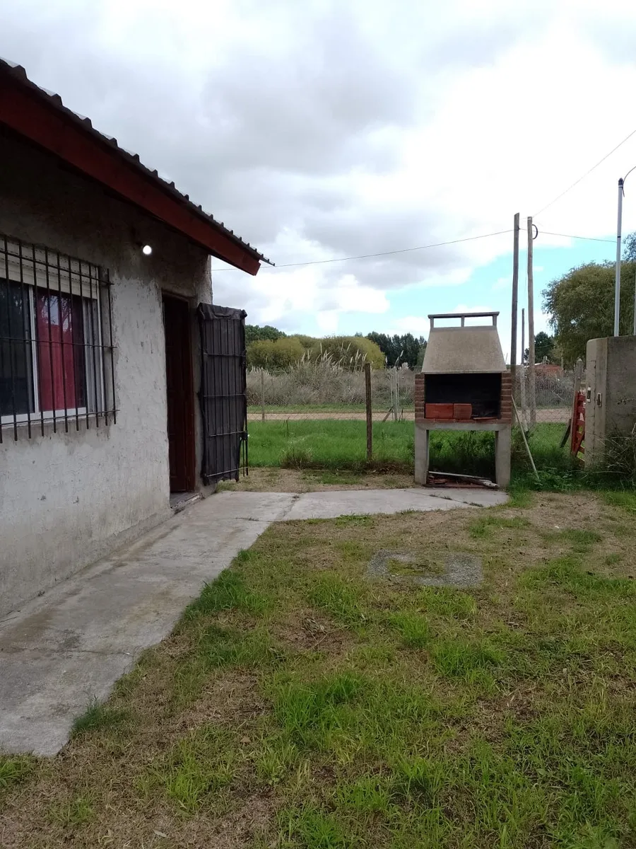 Casa Sola En Lote 2 Ambientes En Costa Chica Sobre Av 50