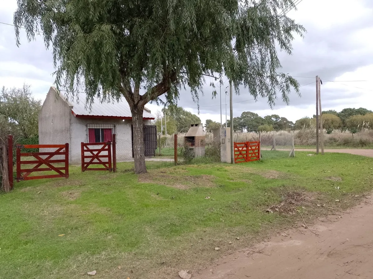 Casa Sola En Lote 2 Ambientes En Costa Chica Sobre Av 50