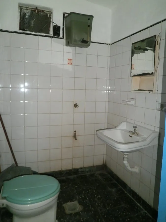 Casa Sola En Lote En Zona Residencial
