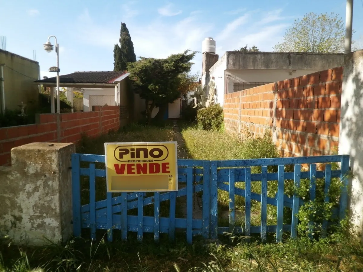 Casa Sola En Lote En Zona Residencial