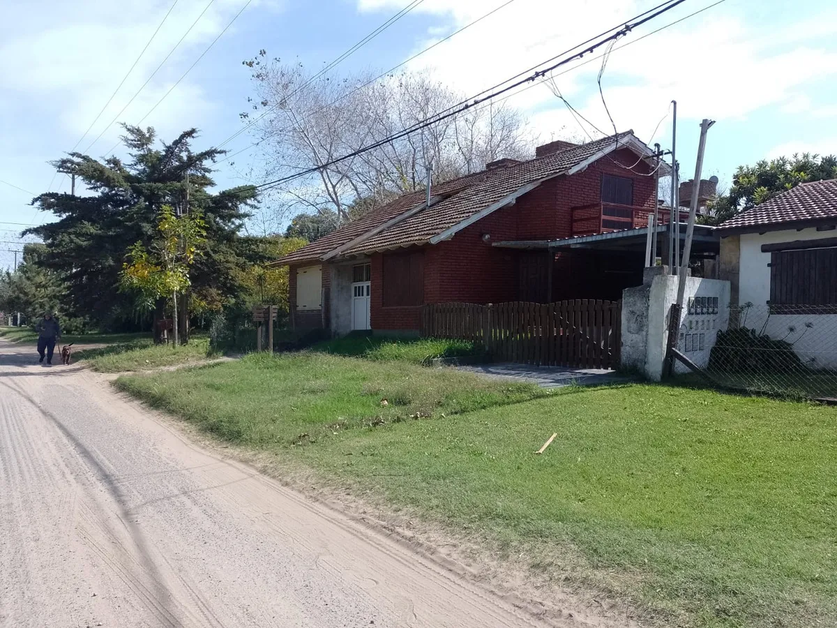 Impecable Casa En Costa Chica 3 Ambientes Gas Natural