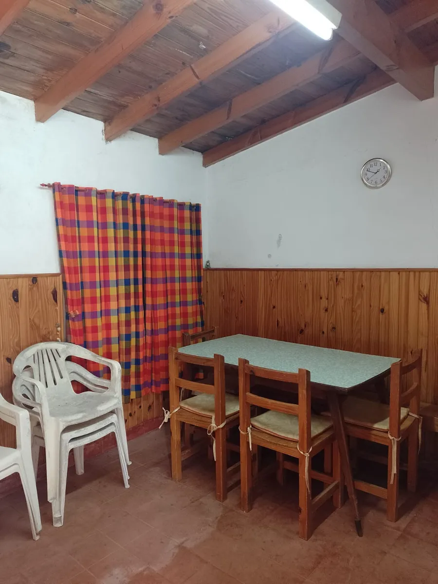 Tipo Casa 4 Ambientes En Zona Residencial De Las Toninas Bajada De Playa La Escollera