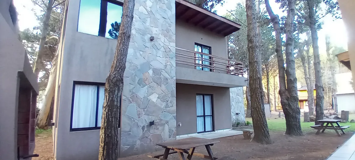 Hermoso Complejo De 6 Departamentos En Santa Teresita