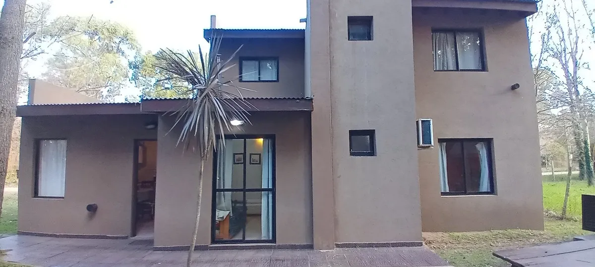 Hermoso Complejo De 6 Departamentos En Santa Teresita