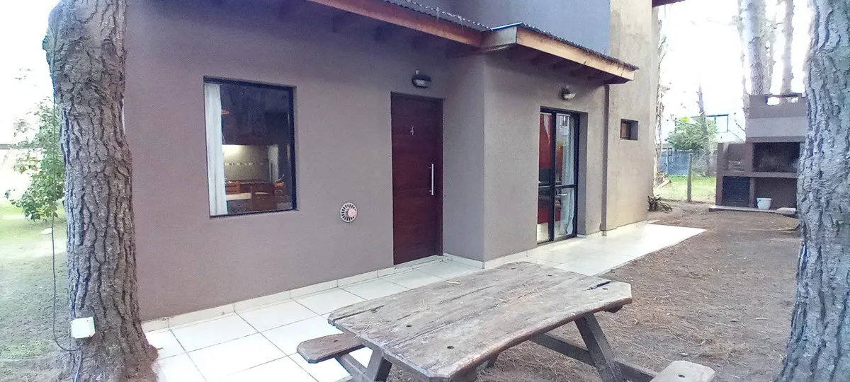 Hermoso Complejo De 6 Departamentos En Santa Teresita