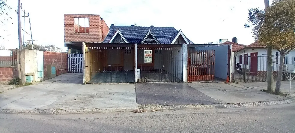 Duplex En Venta En Santa Teresita Gas Conectado. Centro!