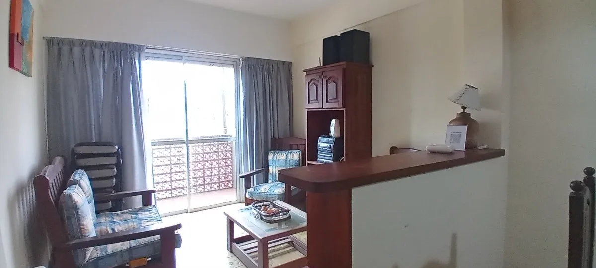 Departamento De 3 Ambientes En Pleno Centro A 200m Del Mar