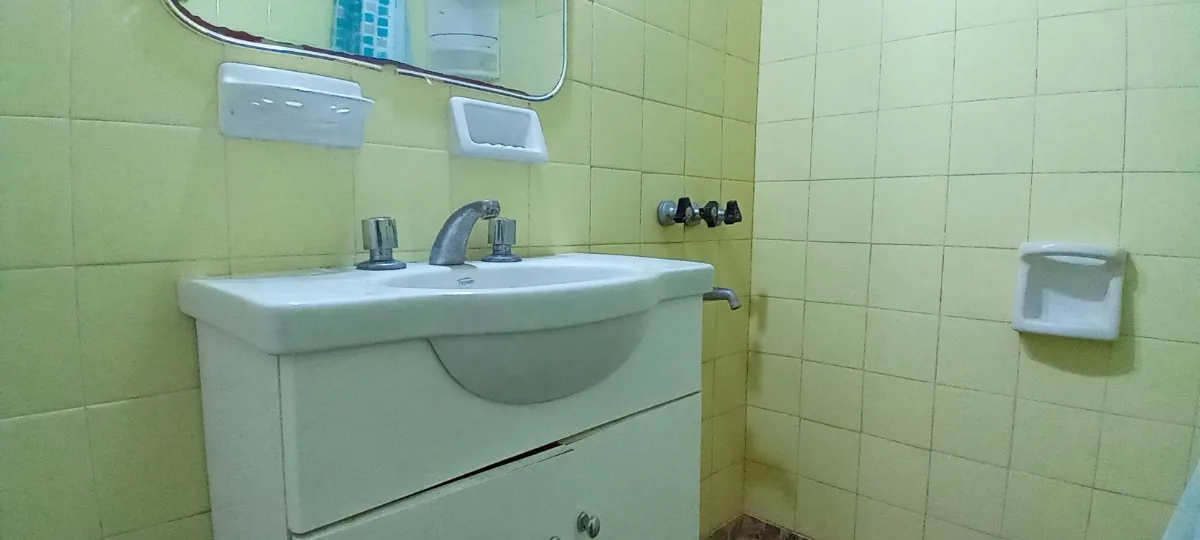 Departamento De 3 Ambientes En Pleno Centro A 200m Del Mar