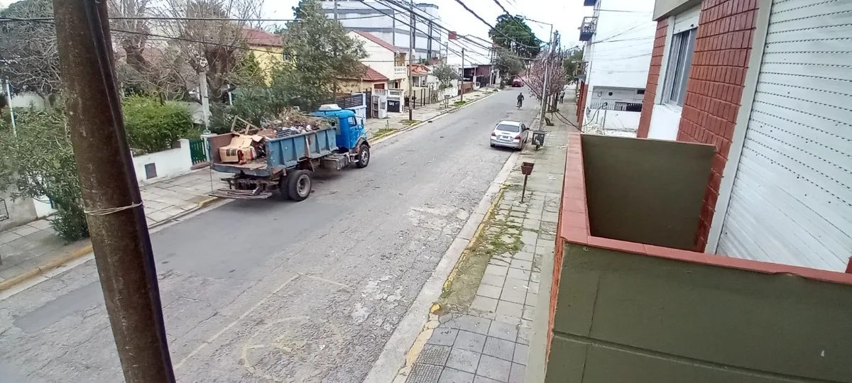 Departamento De 3 Ambientes En Pleno Centro A 200m Del Mar
