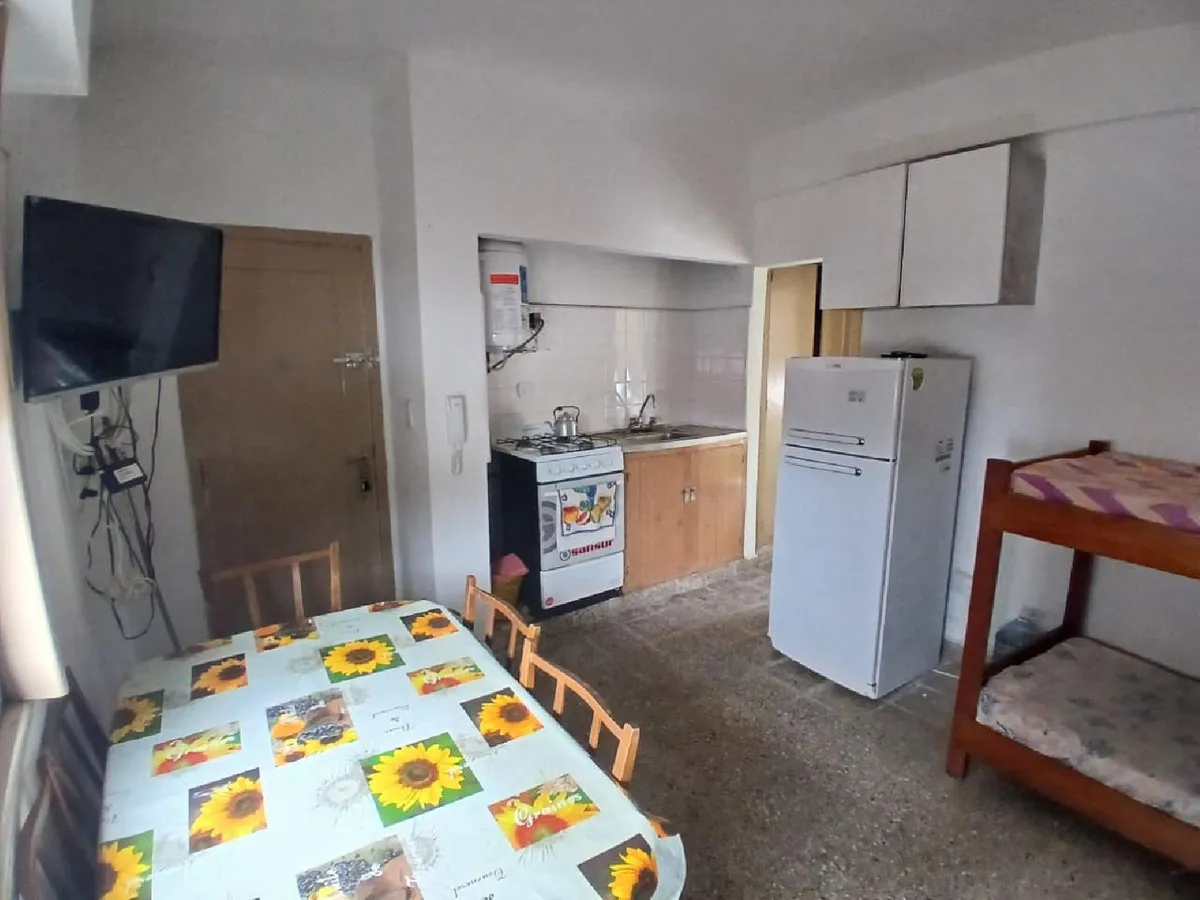 Departamento Con Balcón A 200m Del Mar