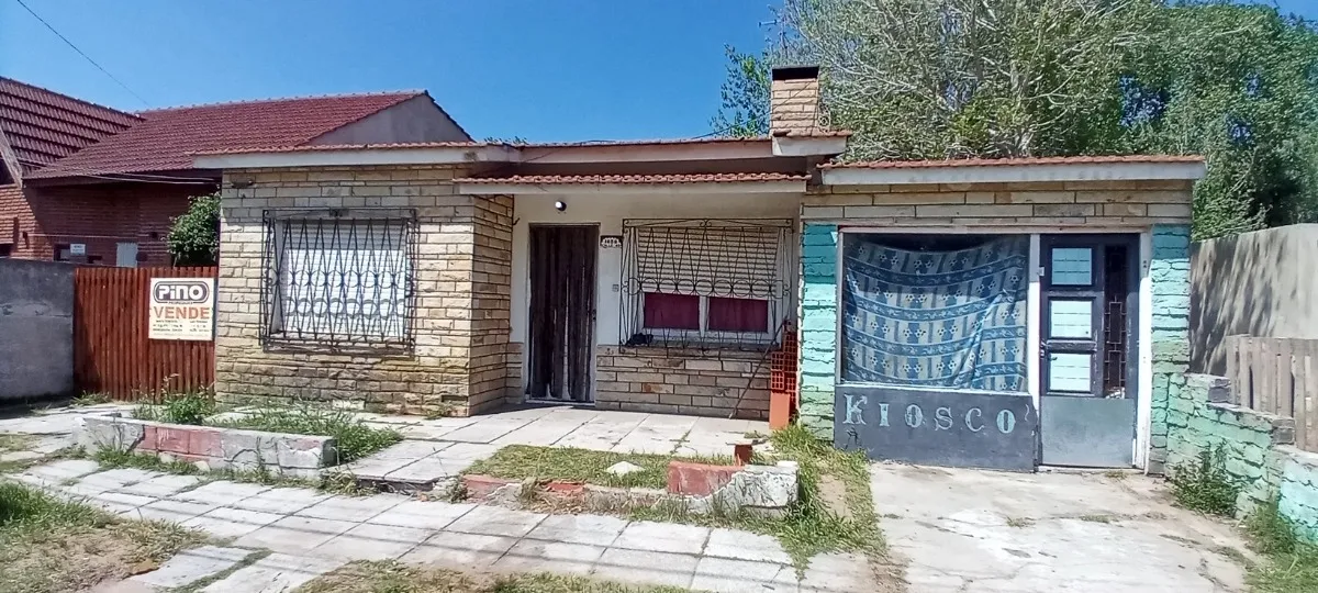 Oferta          2 Casas Al Precio De 1 !!   U$s 60.000 Por Todo!!