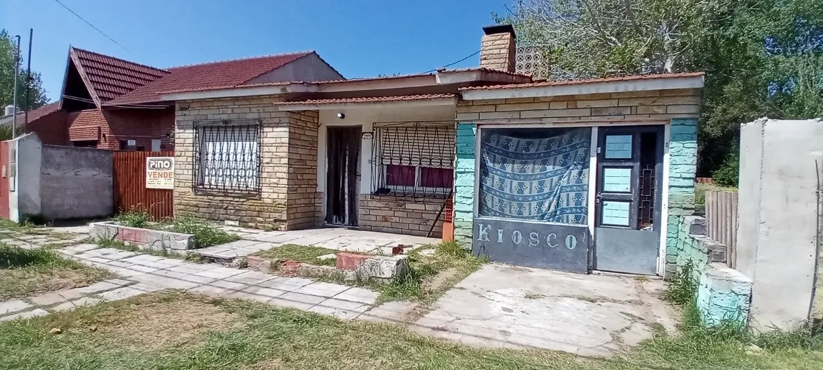 Oferta          2 Casas Al Precio De 1 !!   U$s 60.000 Por Todo!!