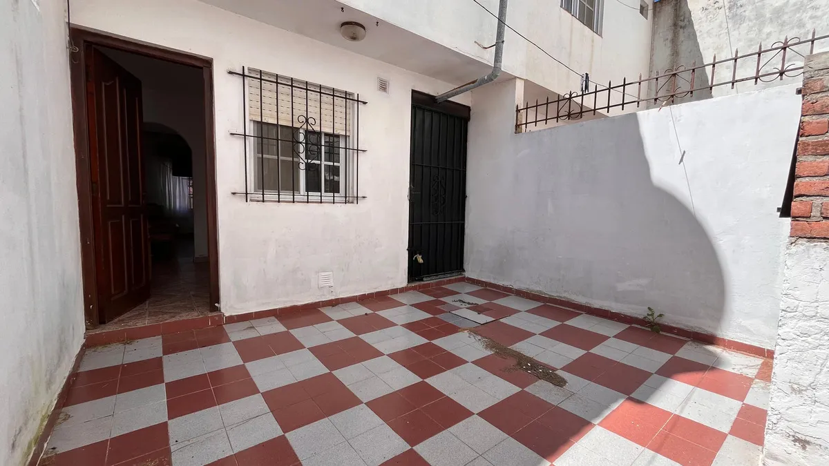 Dúplex En Venta En Santa Teresita Con Cochera