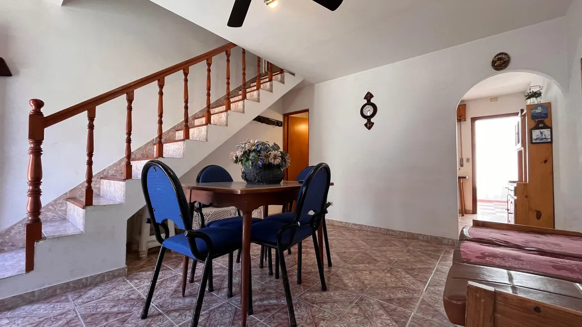 Dúplex En Venta En Santa Teresita Con Cochera