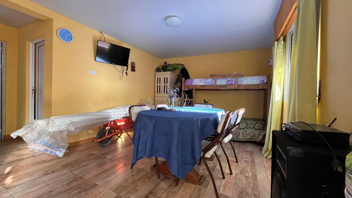 Casa En Venta En Barrio Parque Golf Con Jardín y lote libre