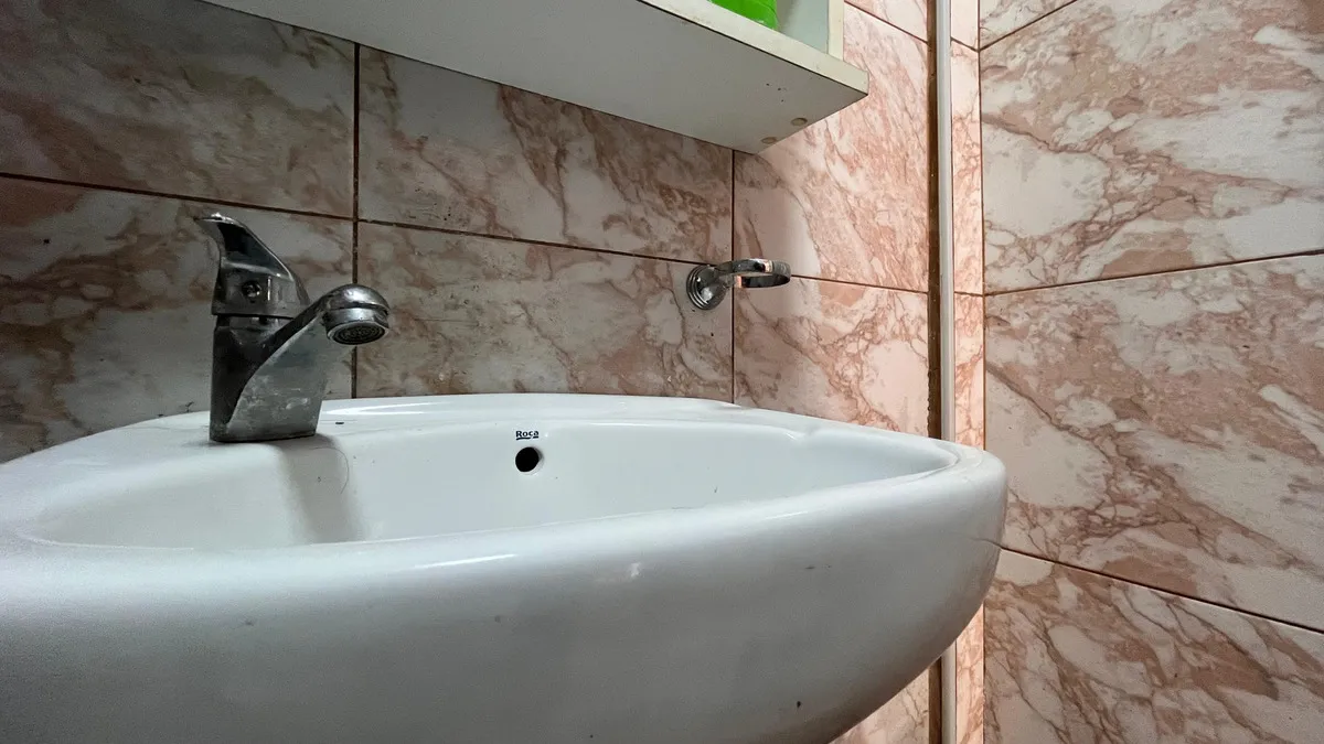 Casa En Venta En Barrio Parque Golf Con Jardín y lote libre