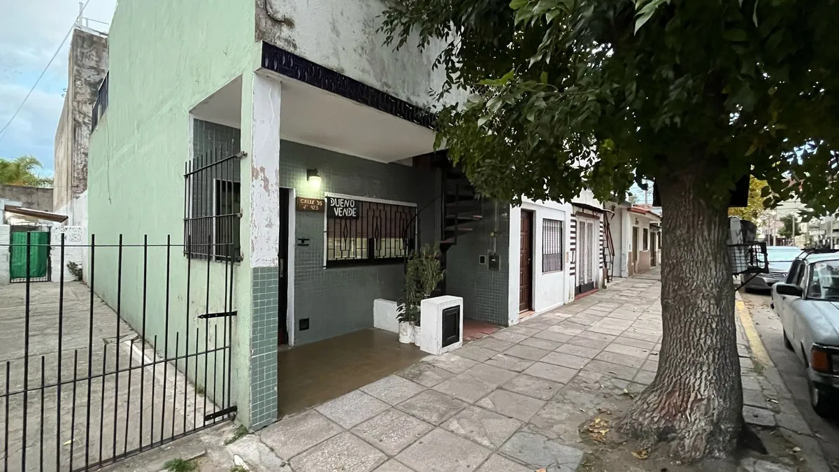 Departamento En Venta En Centro Santa Teresita Con Patio