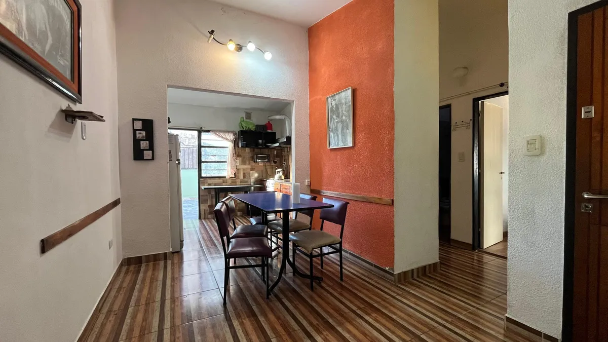 Departamento En Venta En Centro Santa Teresita Con Patio