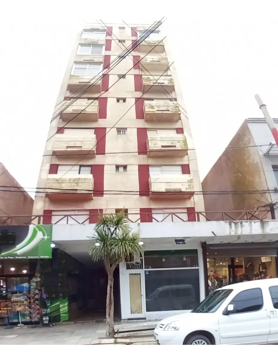 Departamento En Venta En Santa Teresita Con Balcón