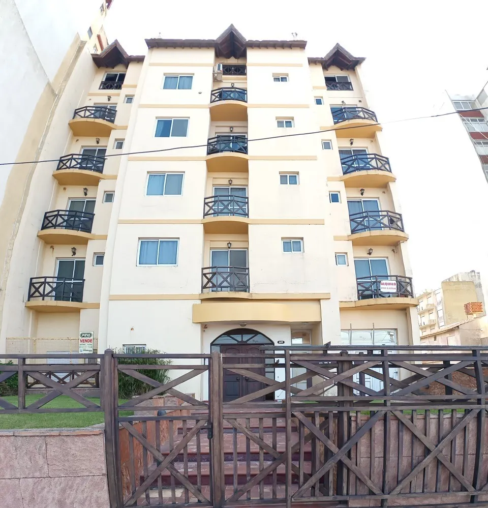 2 Ambientes En Pleno Centro Con Vista Al Mar!!