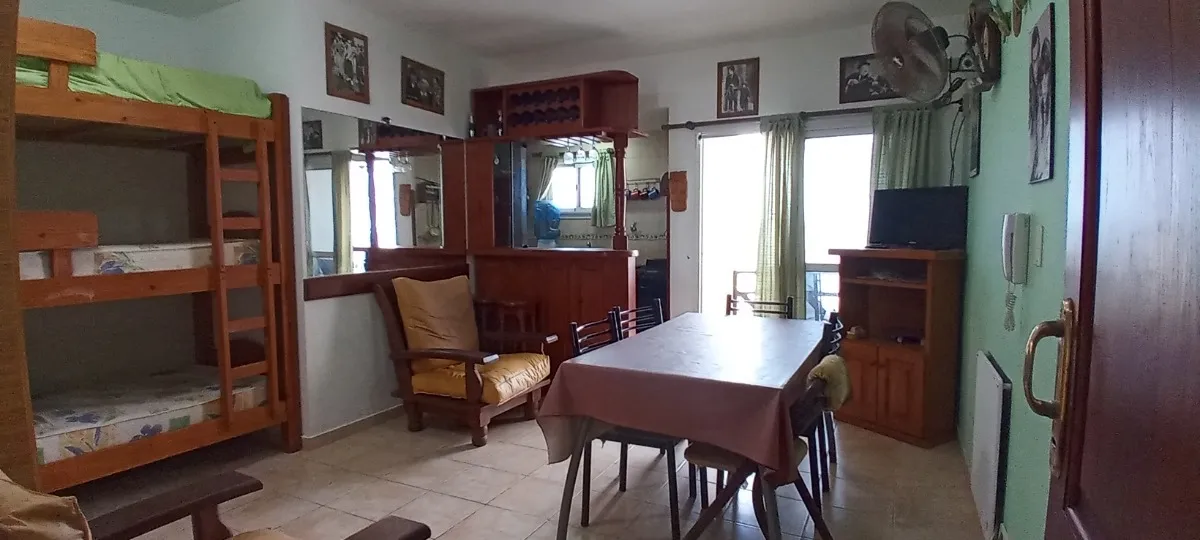2 Ambientes En Pleno Centro Con Vista Al Mar!!